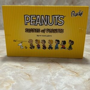 Peanuts: warm- tone eye shadow palette by rude